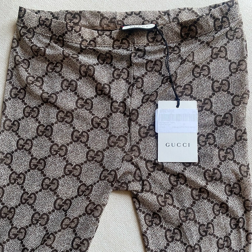 GUCCI TIGHTS Size M. NEVER WORN. New tags.